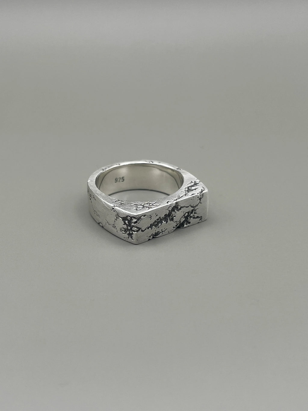 Lunar Ring