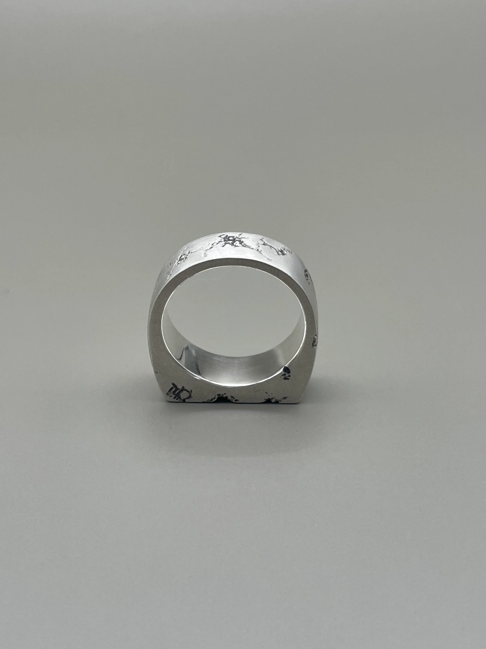 Lunar Ring